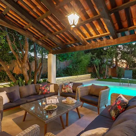 Hedera Estate, Hedera Villa *