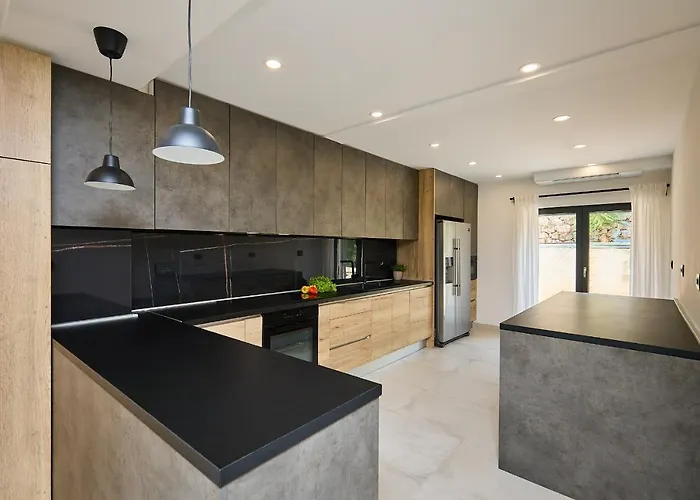 Hedera Estate, Hedera Villa *