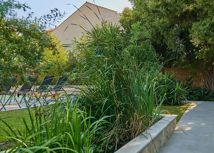 Hedera Estate, Hedera Villa