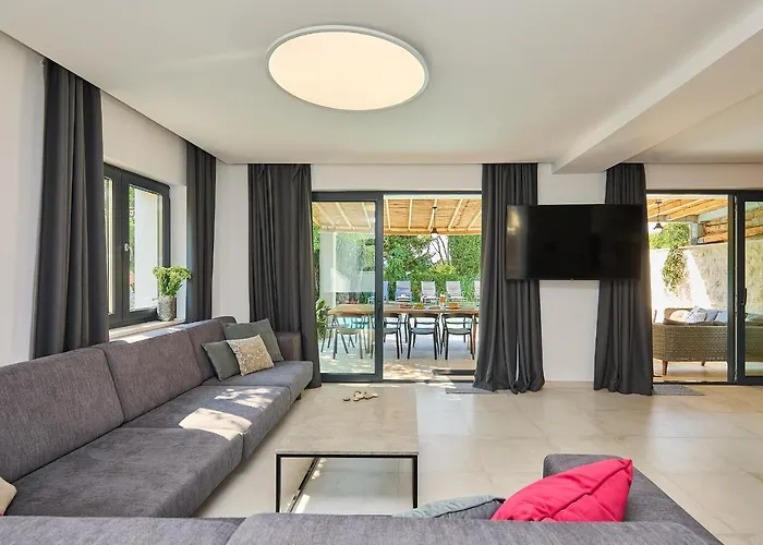 Villa Hedera Estate, Hedera *