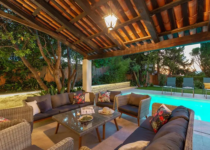 Hedera Estate, Hedera Villa *