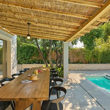 Hedera Estate, Hedera *