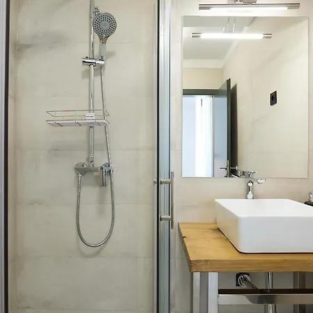 Hedera Estate, Hedera Willa *