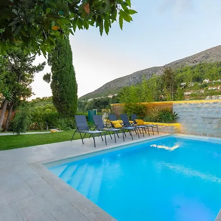 Hedera Estate, Hedera Villa