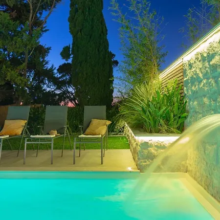 Hedera Estate, Hedera Villa *